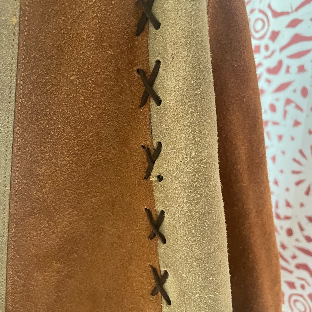 vintage 1960s two-tone brown suede leather fringe poncho by genuine leather - Picture 7 of 14